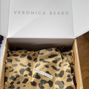 Beautiful Veronica beard sweater.